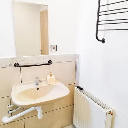 Vivi Lipótszentmiklós