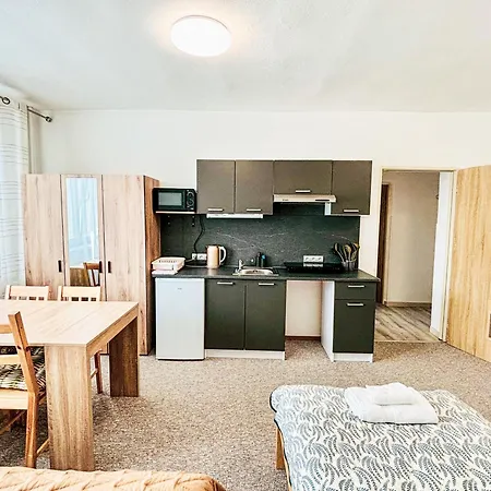 Vivi Apartman Lipótszentmiklós